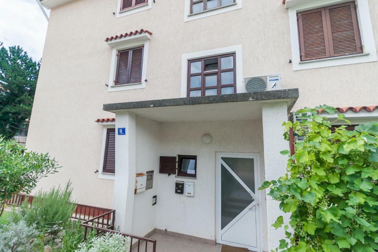 Apartment Glorija With Balcony Baška Zewnętrze zdjęcie