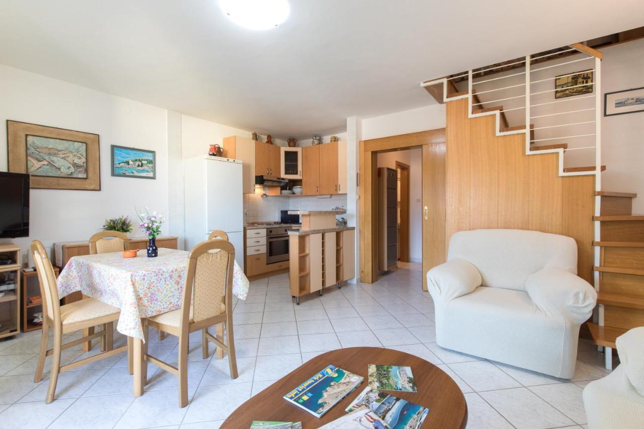 Apartment Glorija With Balcony Baška Zewnętrze zdjęcie